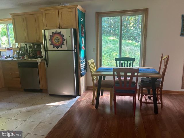2376 HIGH TOP RD, Linden, VA 22642