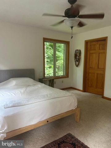 2376 HIGH TOP RD, Linden, VA 22642