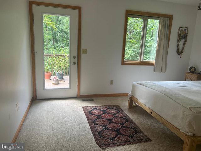 2376 HIGH TOP RD, Linden, VA 22642