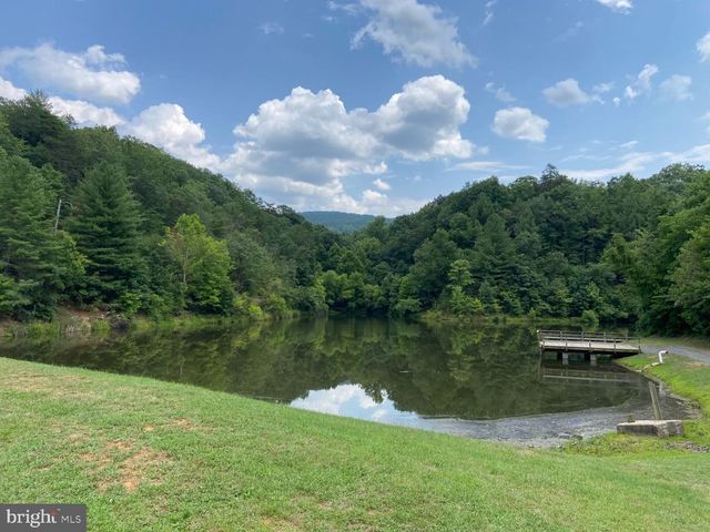 2376 HIGH TOP RD, Linden, VA 22642