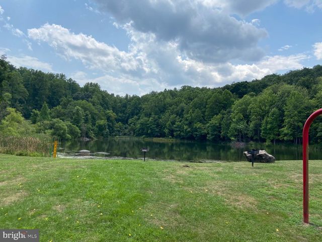 2376 HIGH TOP RD, Linden, VA 22642