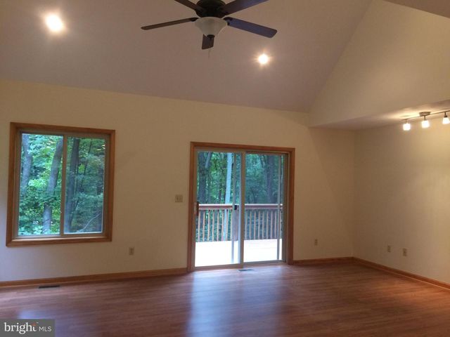 2376 HIGH TOP RD, Linden, VA 22642