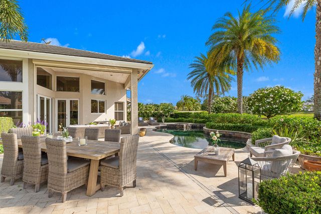 2990 Twin Oaks Way, Wellington, FL 33414