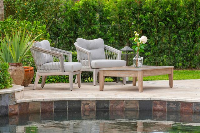 2990 Twin Oaks Way, Wellington, FL 33414