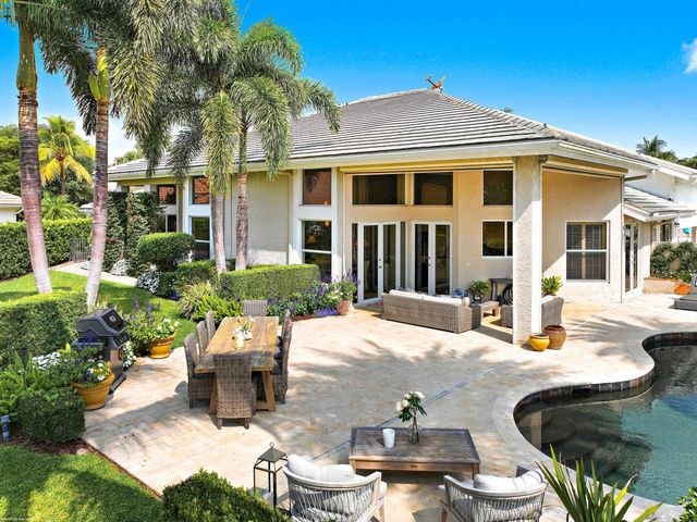 2990 Twin Oaks Way, Wellington, FL 33414