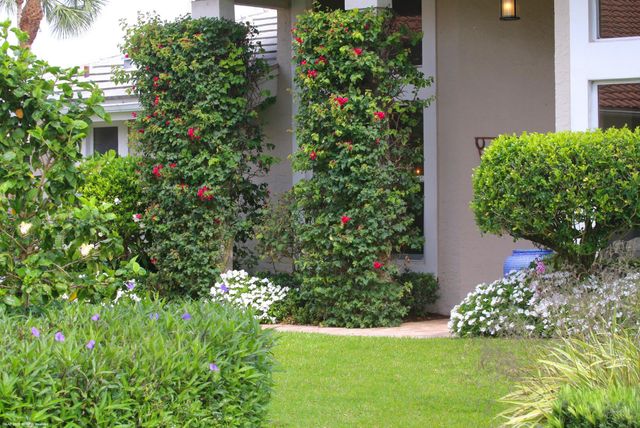 2990 Twin Oaks Way, Wellington, FL 33414