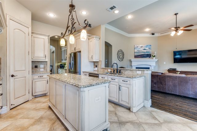 1917 Sterling Trace Drive, Keller, TX 76248