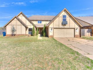 8213 NW 121st Street, Oklahoma City, OK 73162