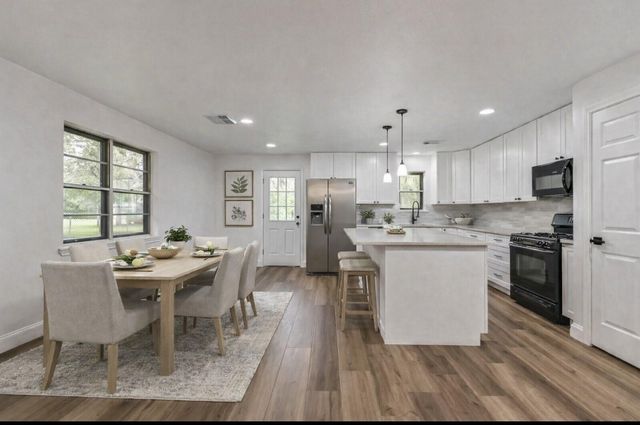 229 Burkett Street, Richwood, TX 77531