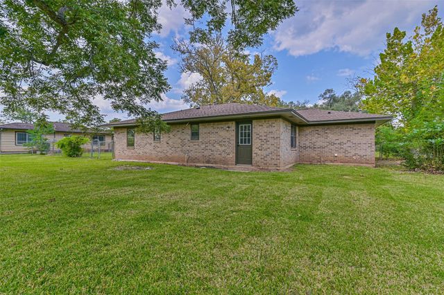 229 Burkett Street, Richwood, TX 77531