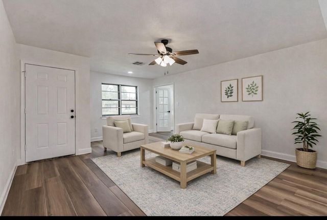 229 Burkett Street, Richwood, TX 77531