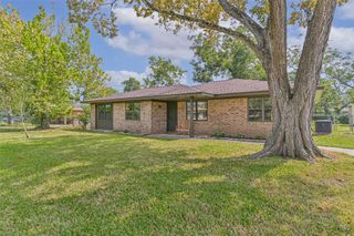 229 Burkett Street, Richwood, TX 77531