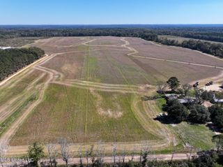 2088 Swamp Lane, Hazlehurst, MS 39083