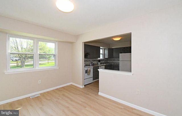 2821 N FORD DR, Hatfield, PA 19440