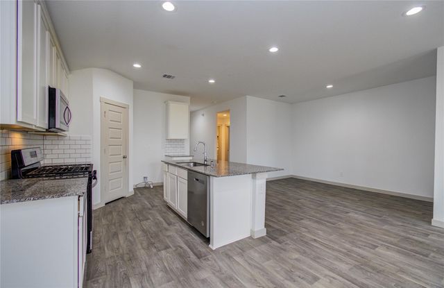 10602 Great Basin Drive, Rosharon, TX 77583