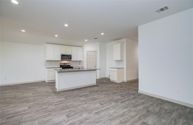 10602 Great Basin Drive, Rosharon, TX 77583