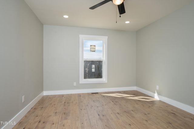 504 West Cedar Street, Bristol, TN 37620