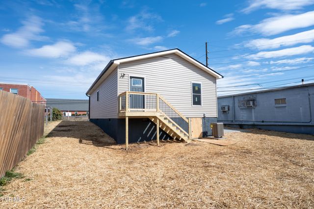 504 West Cedar Street, Bristol, TN 37620