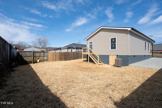 504 West Cedar Street, Bristol, TN 37620