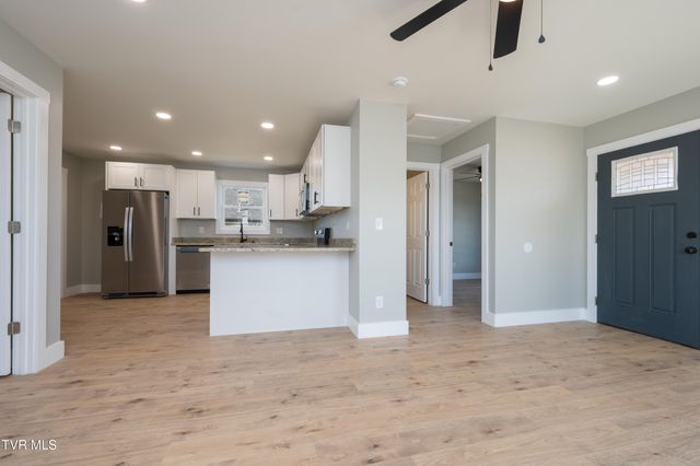 504 West Cedar Street, Bristol, TN 37620