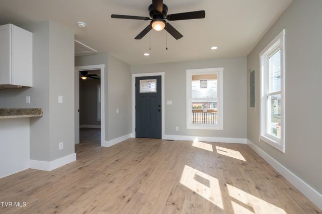 504 West Cedar Street, Bristol, TN 37620