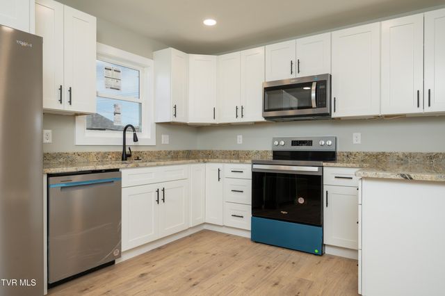 504 West Cedar Street, Bristol, TN 37620