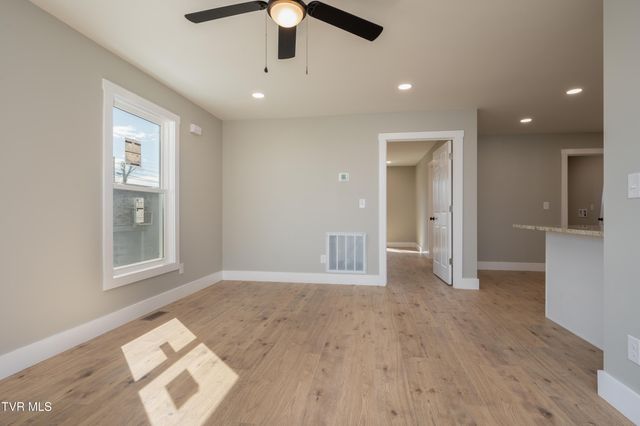 504 West Cedar Street, Bristol, TN 37620