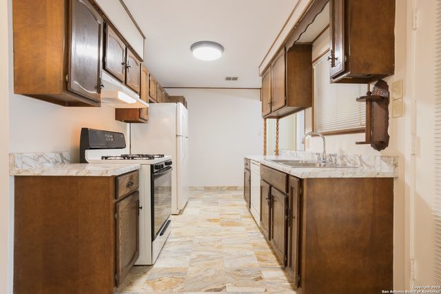 230 Ravenhill, San Antonio, TX 78214
