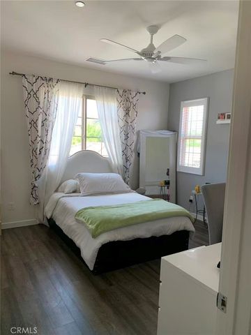 118 Kestrel, Irvine, CA 92618
