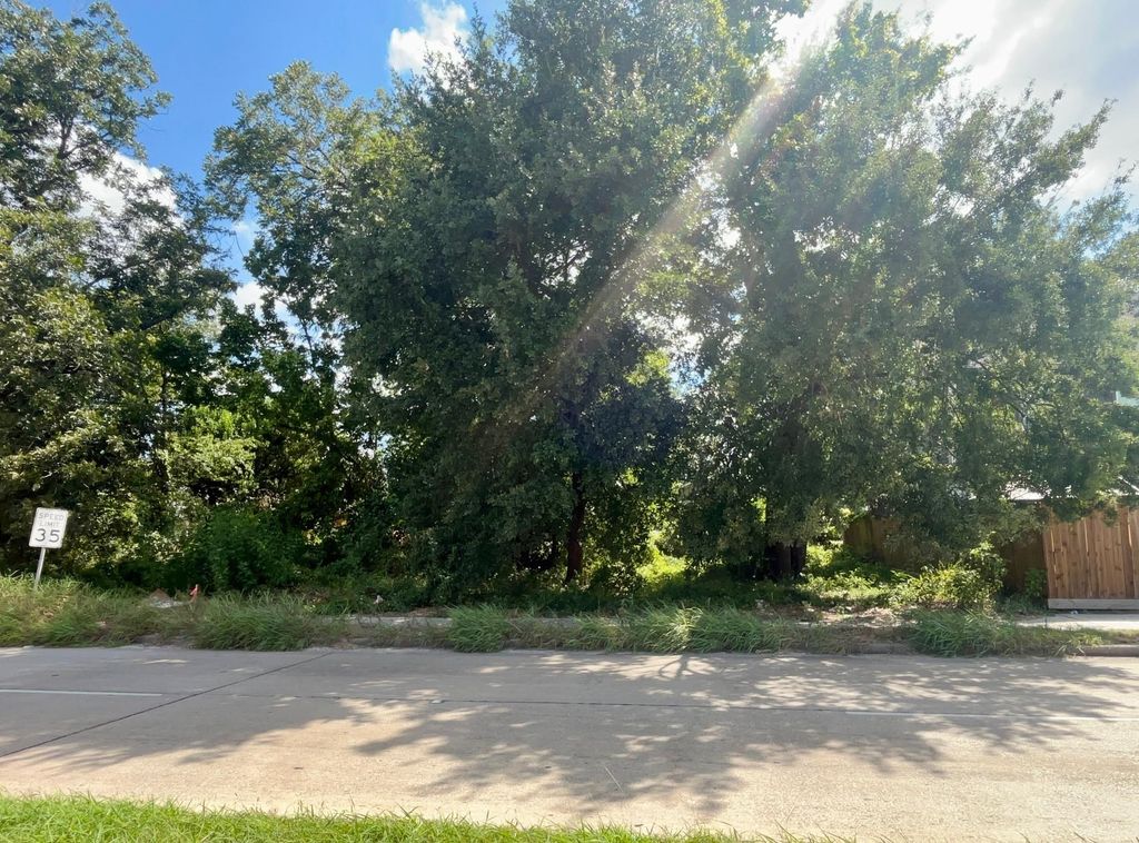 6520 Wheatley Street, Houston, TX 77091