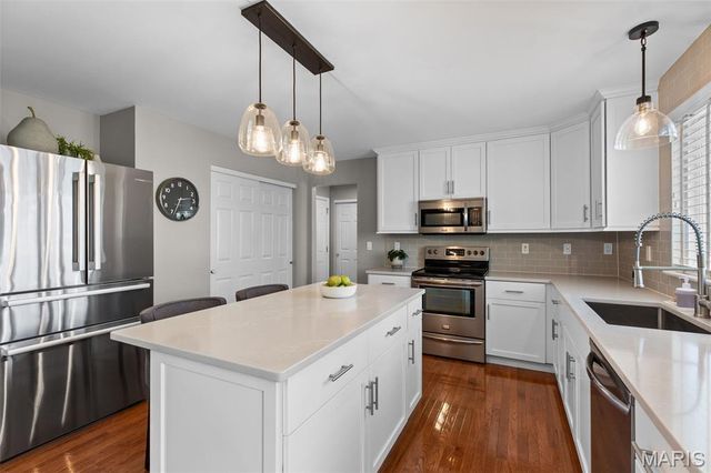 13 Macleod Court, Dardenne Prairie, MO 63368
