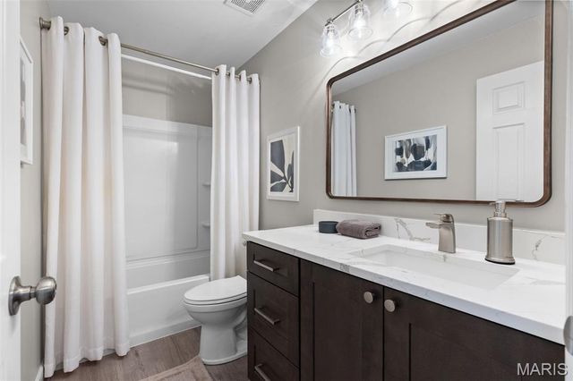 13 Macleod Court, Dardenne Prairie, MO 63368