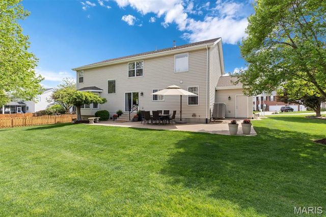 13 Macleod Court, Dardenne Prairie, MO 63368
