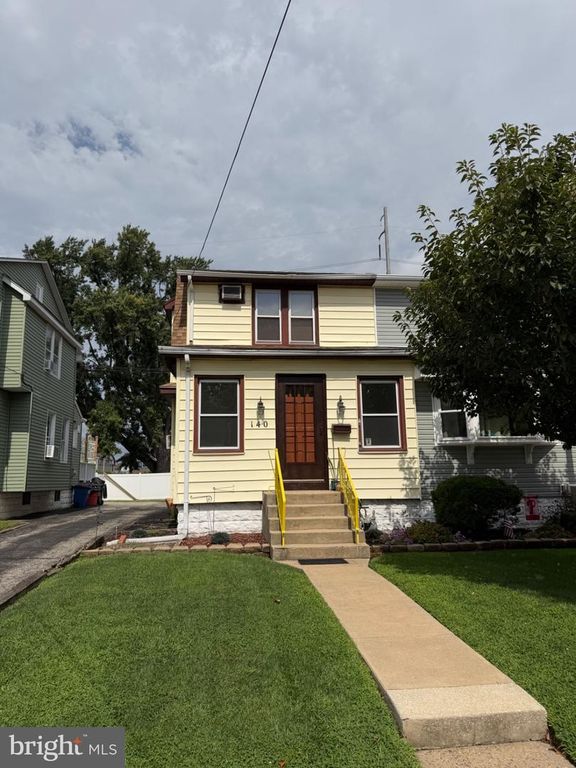 140 N LLANWELLYN AVE #1, GLENOLDEN, PA 19036 — exterior