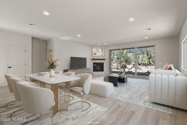 204 Market Circle, Tubac, AZ 85646