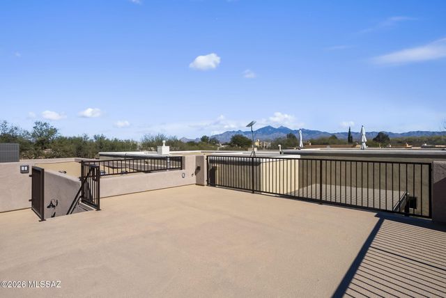 204 Market Circle, Tubac, AZ 85646