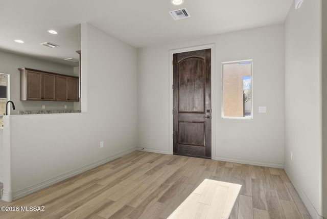 204 Market Circle, Tubac, AZ 85646