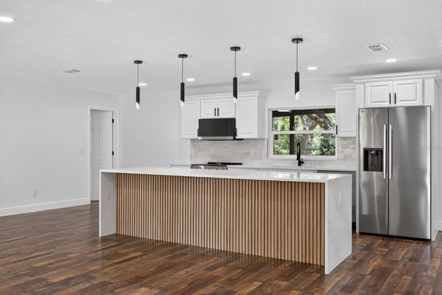 56 BAY WOODS DRIVE, Safety Harbor, FL 34695