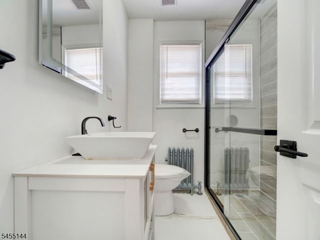 165 Randolph St, Carteret Boro, NJ 07008