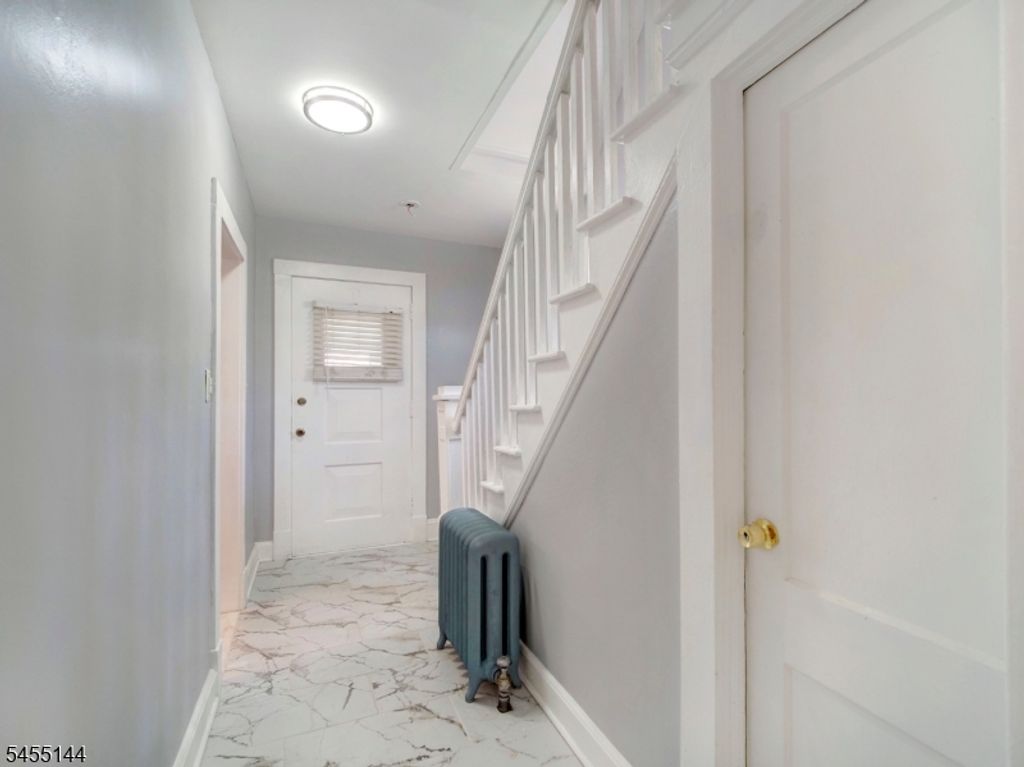 165 Randolph St, Carteret Boro, NJ 07008 — photo 4