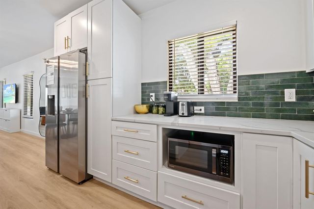 1620 NE 7th Street, Fort Lauderdale, FL 33304