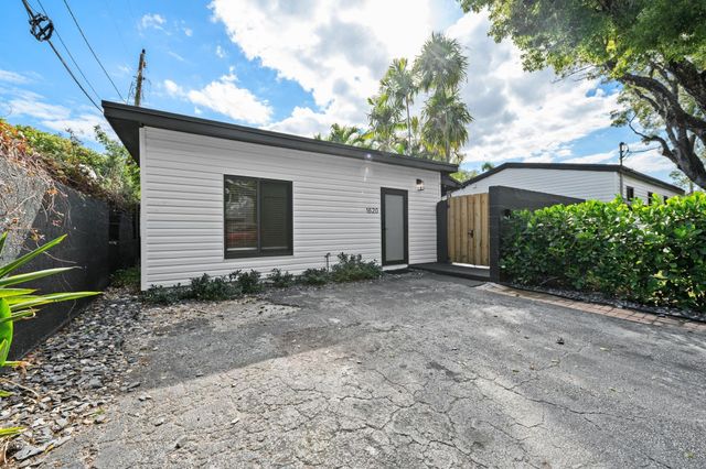1620 NE 7th Street, Fort Lauderdale, FL 33304