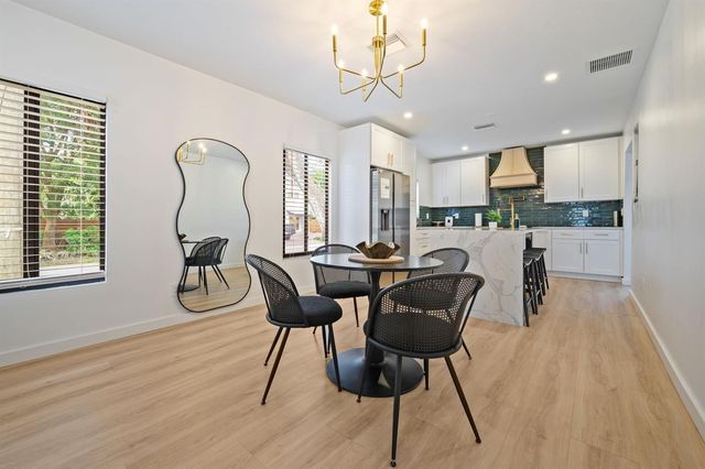 1620 NE 7th Street, Fort Lauderdale, FL 33304