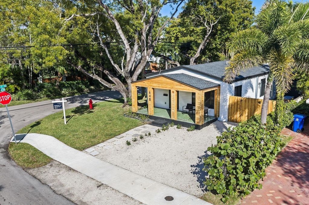 1620 NE 7th Street, Fort Lauderdale, FL 33304