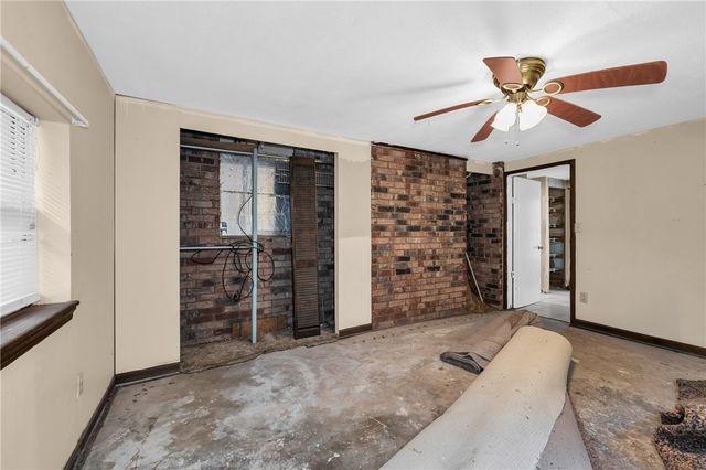 13653 Wheeler Heights Road, Fayetteville, AR 72704