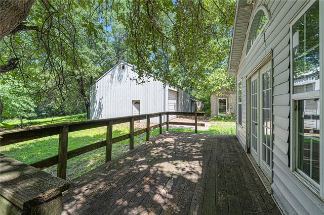 13653 Wheeler Heights Road, Fayetteville, AR 72704