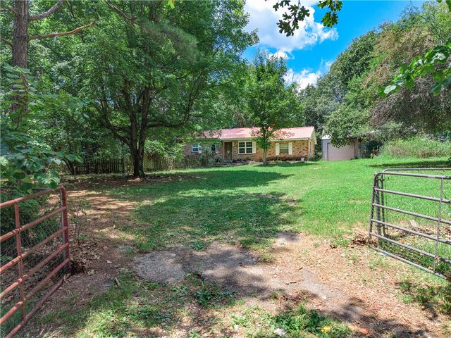 13653 Wheeler Heights Road, Fayetteville, AR 72704
