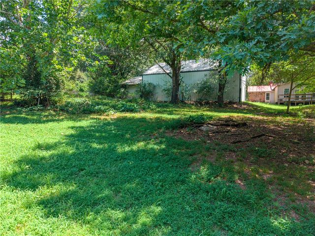 13653 Wheeler Heights Road, Fayetteville, AR 72704