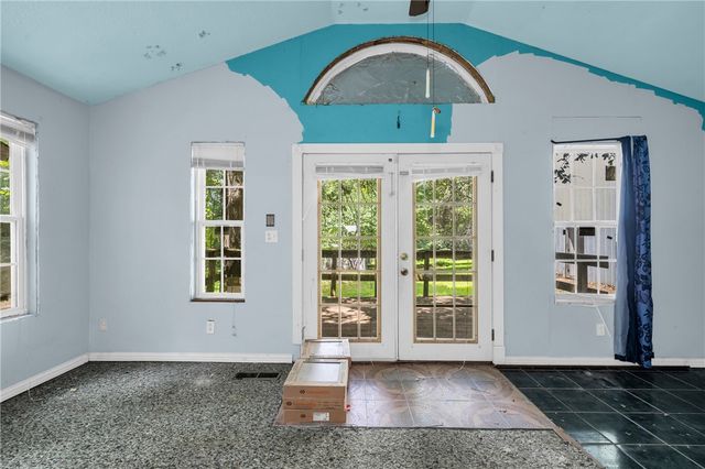 13653 Wheeler Heights Road, Fayetteville, AR 72704