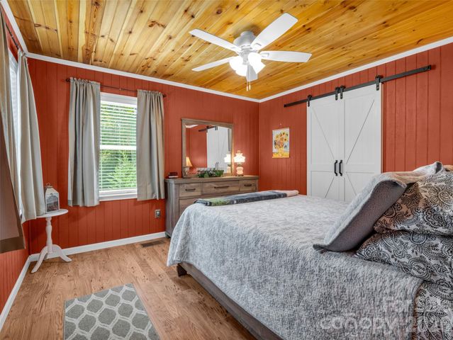 479 Camp Hill Road, Mill Spring, NC 28756